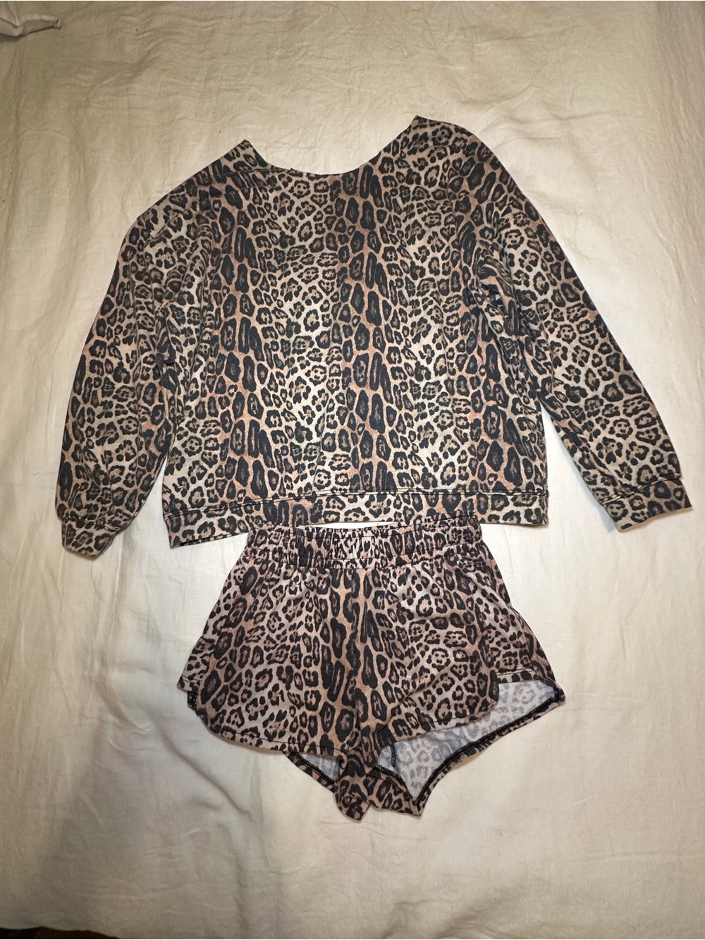 Leopard Print Sweatshirt and Matching Shorts - Brown